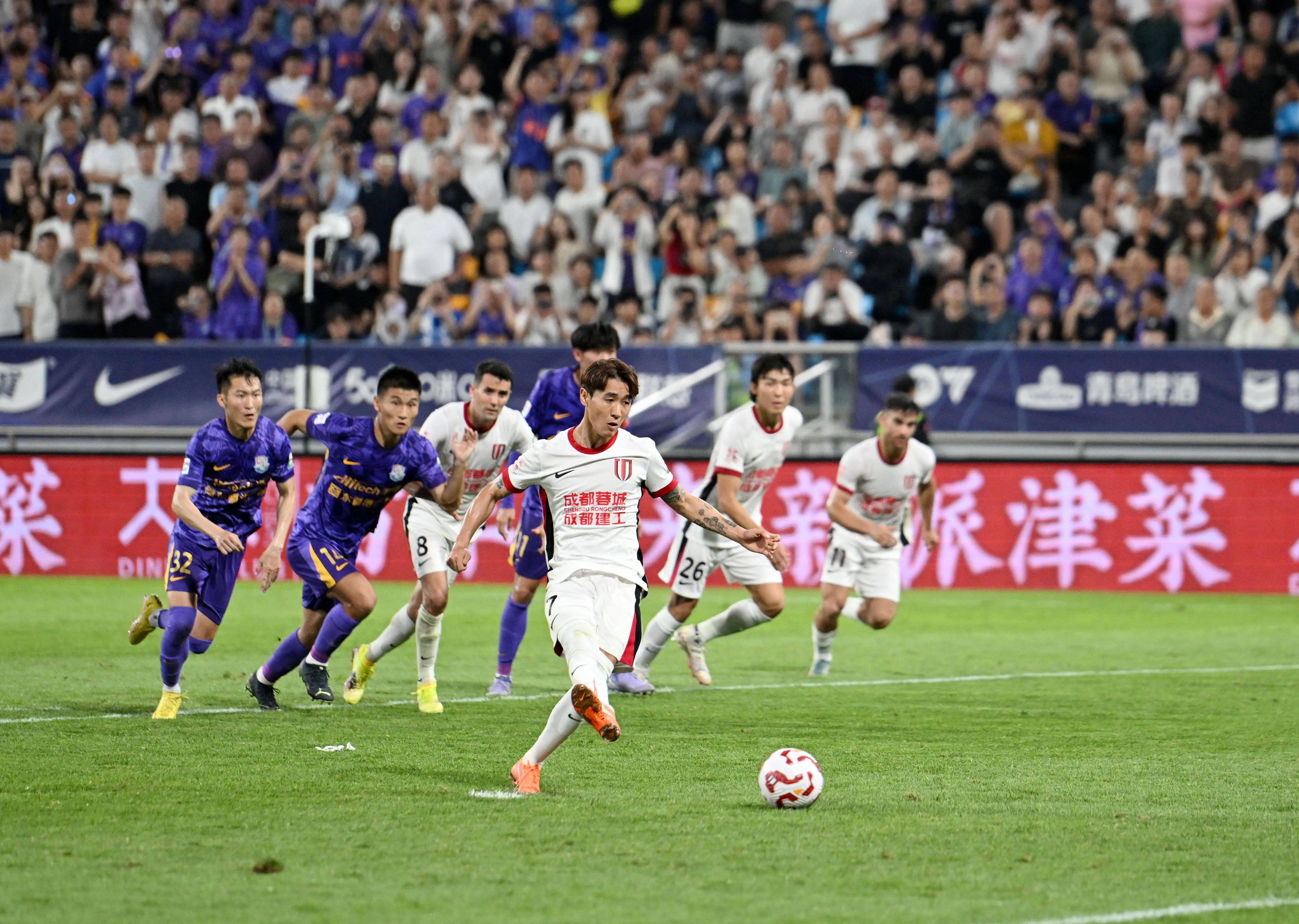 LOL官网登录入口-关于加时末段足总杯焦点战，曼联官宣签约，更衣室稳定，赛程密集仍需轮换的信息